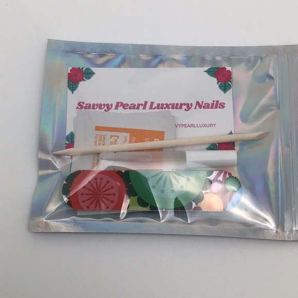 Medium Coffin Shaped Set of 22 Nails - Picture 6 of 6